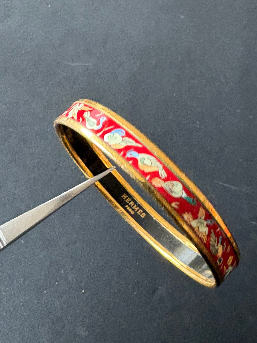 Hermes. Vintage Thin Bangle Bracelet In Enamel.-photo-1