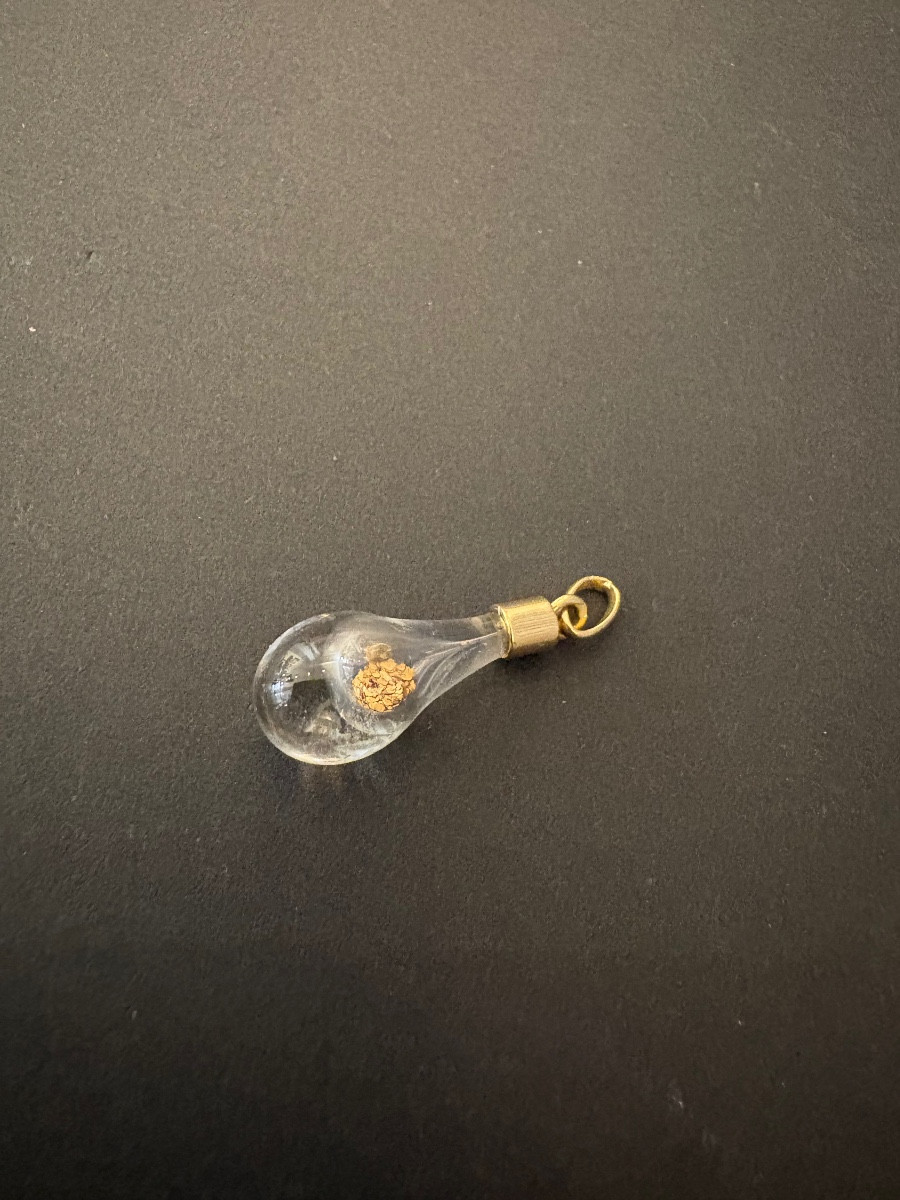 Pendant In 750/1000 Yellow Gold, Glass And Gold Glitter.