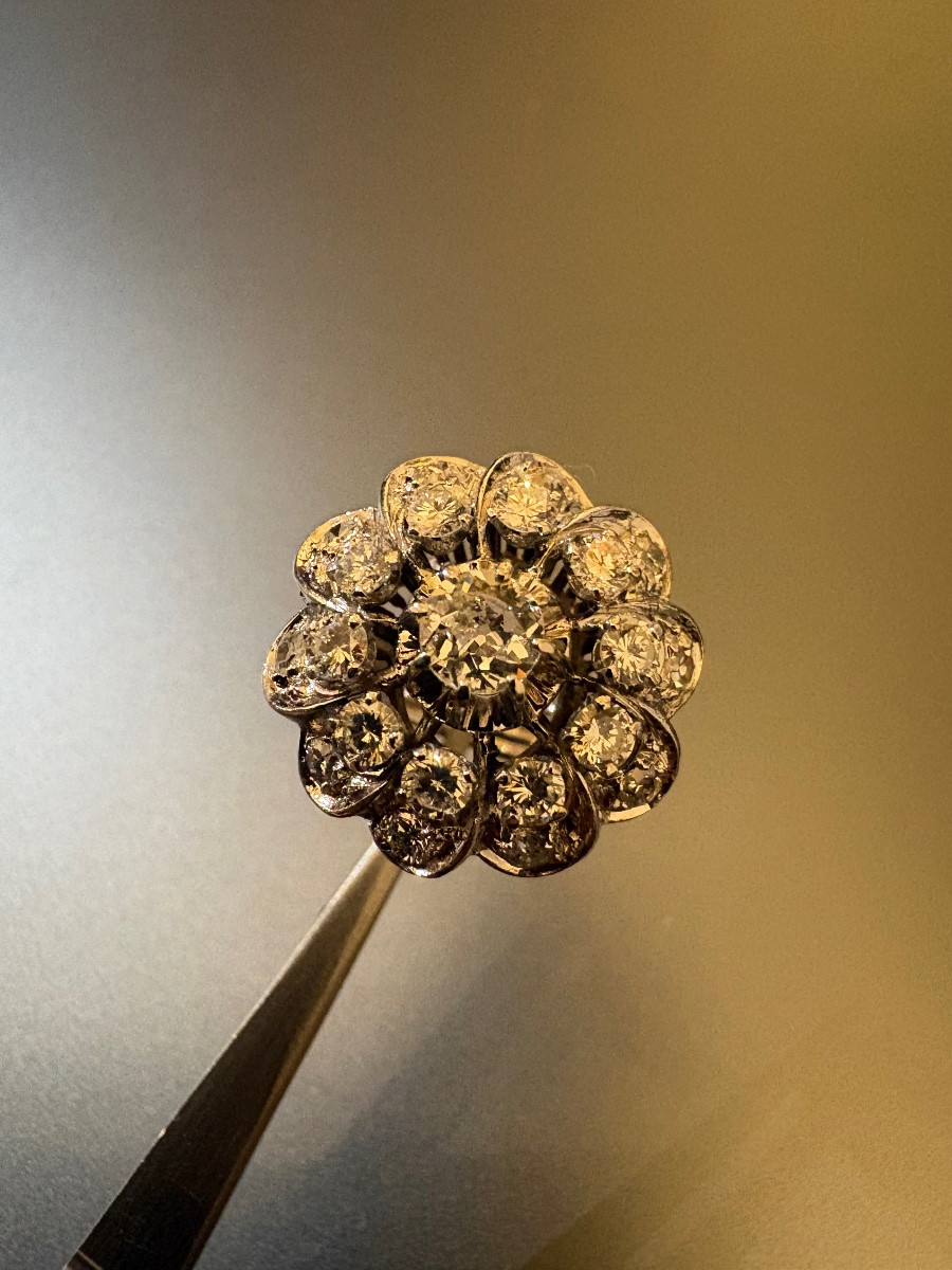 Ring In 750/1000th White Gold And Diamonds.-photo-2