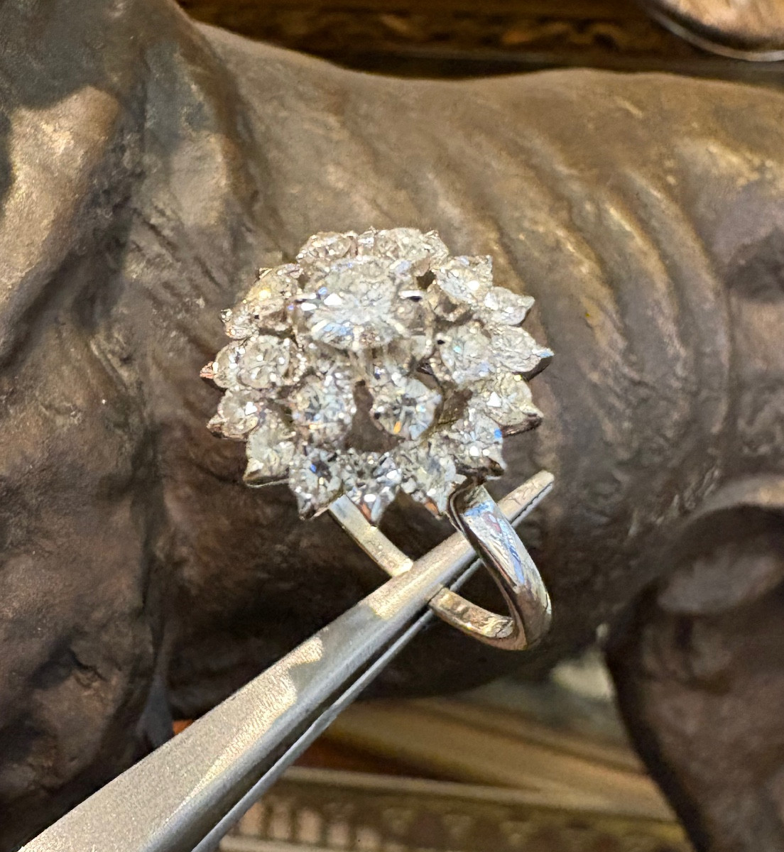 Daisy Ring In 750/1000th White Gold And Diamonds.