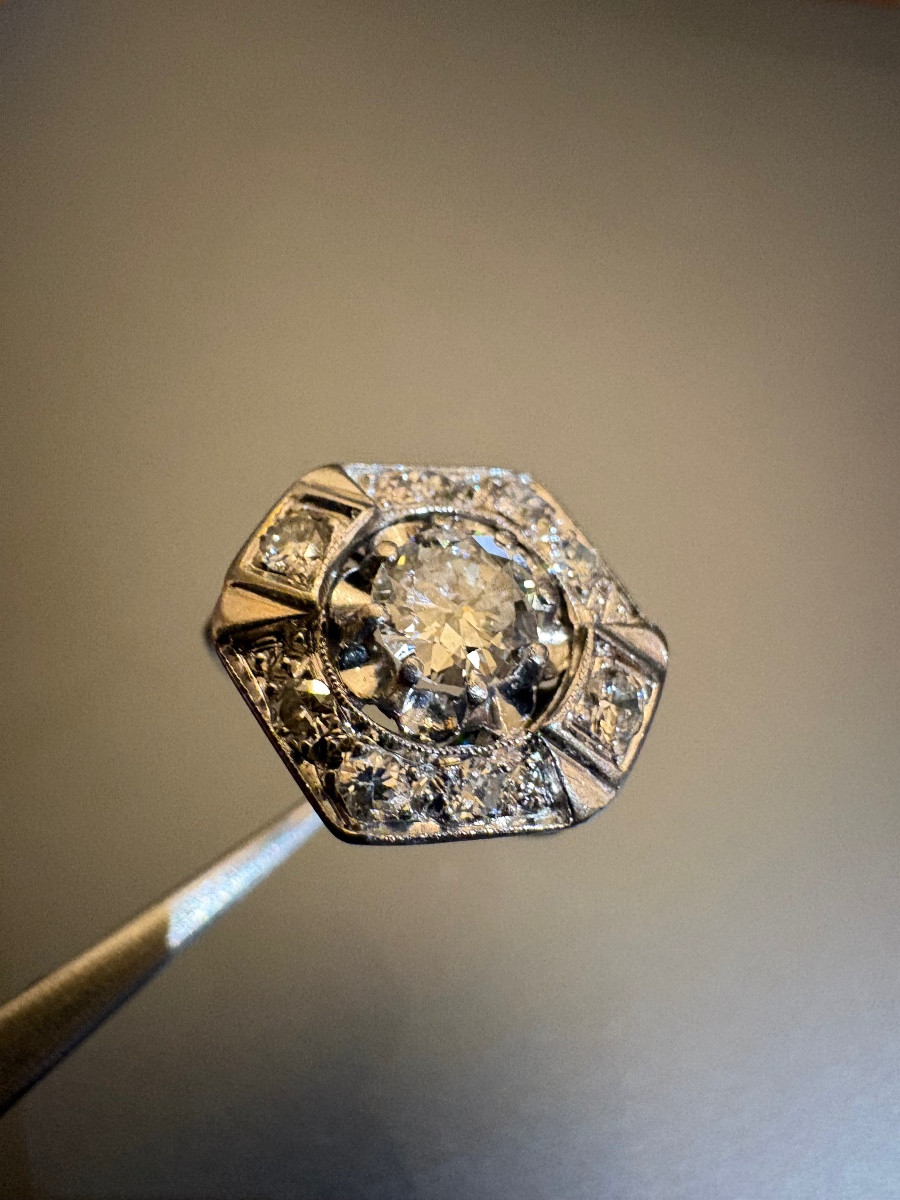 Art Deco: Ring In White Gold 750/1000th And Diamonds