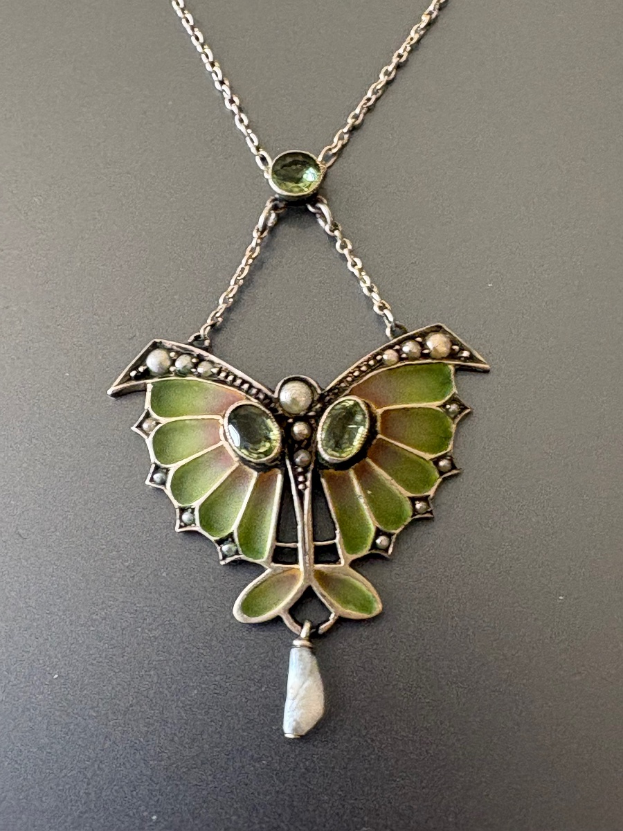 Collier argent 800/1000 eme et plique à jour. Circa 1905.-photo-1