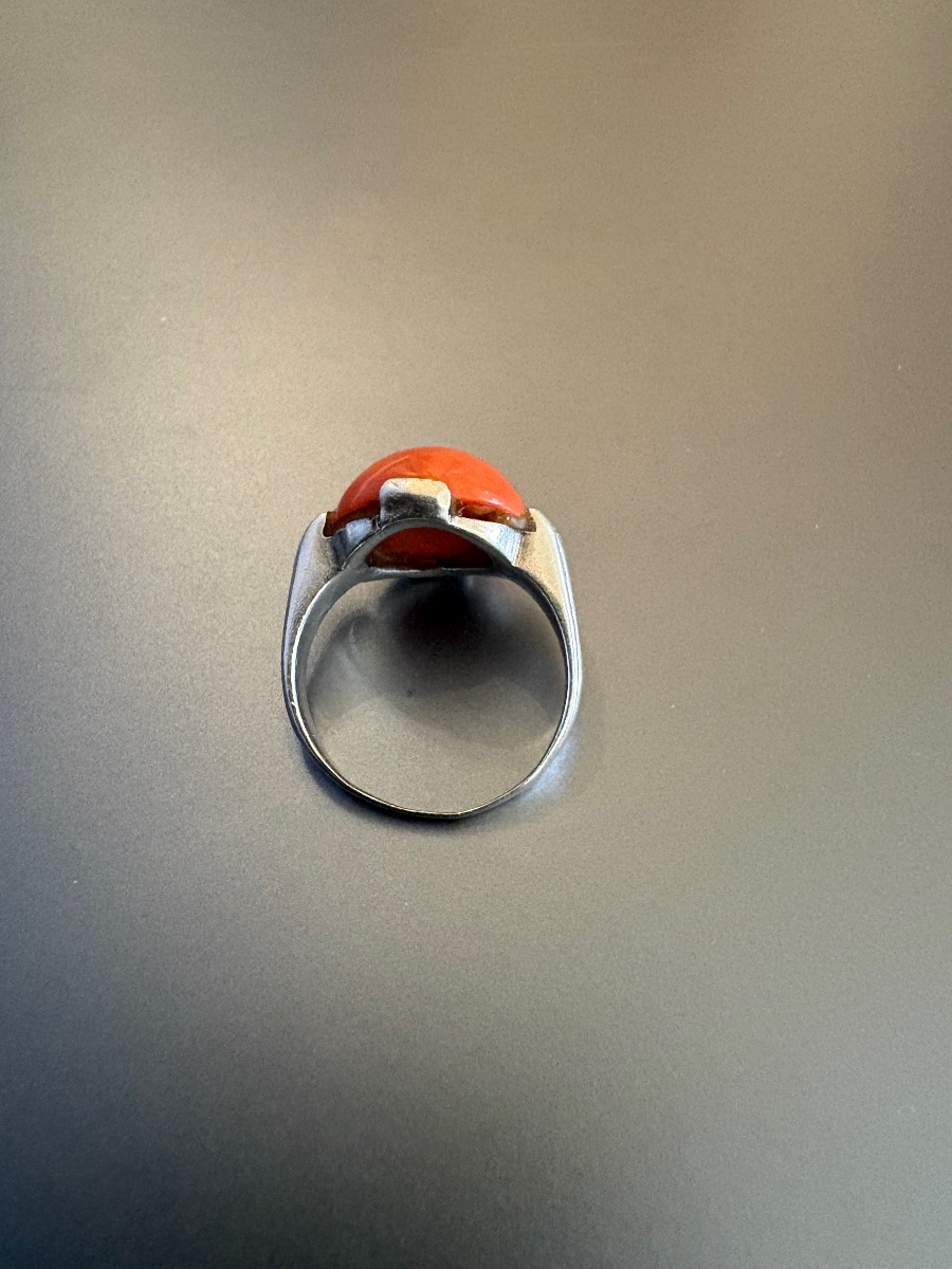 Vintage Ring Made Of 800/1000 Silver With A Coral Cabochon.-photo-4