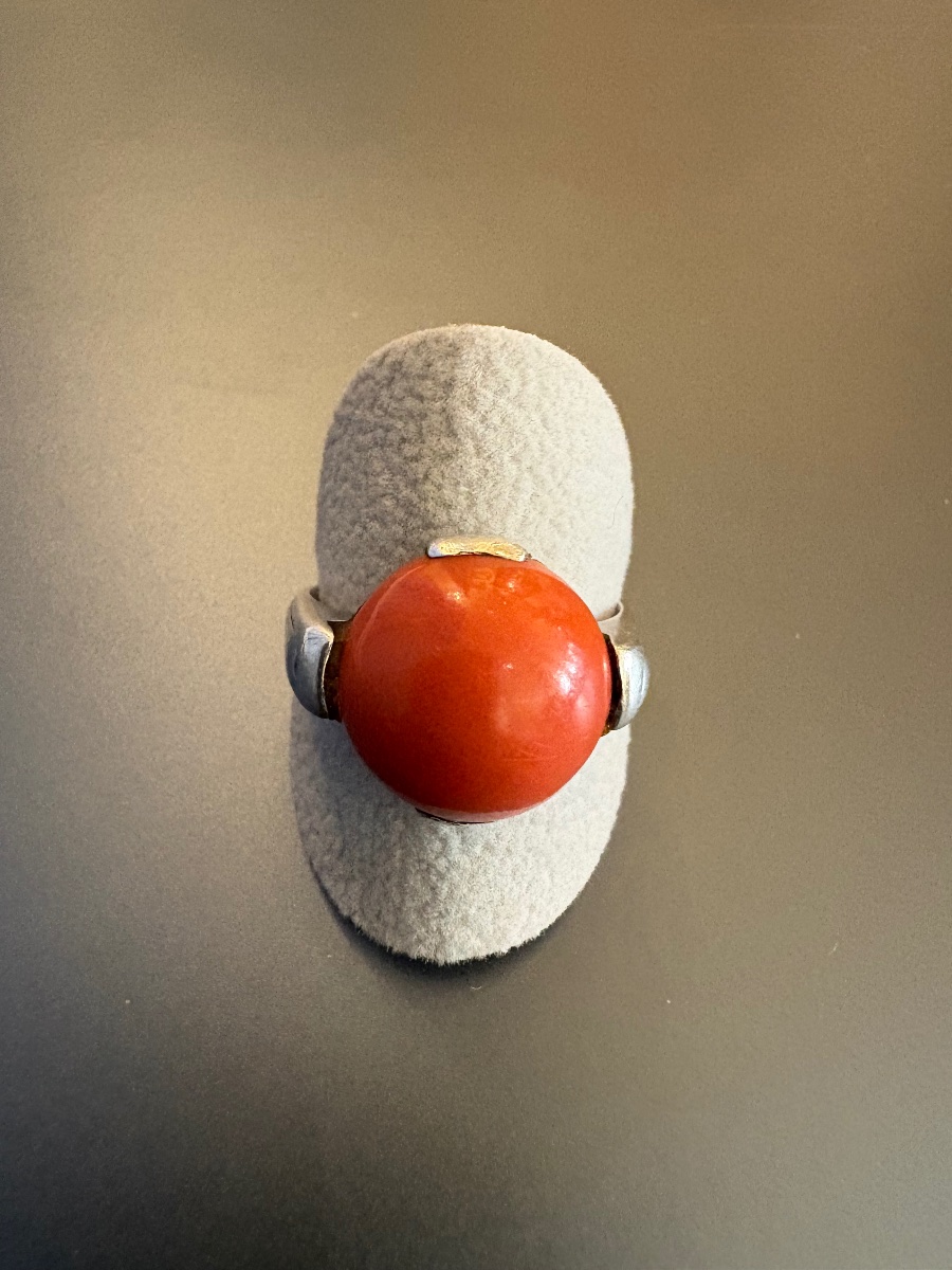 Vintage Ring Made Of 800/1000 Silver With A Coral Cabochon.-photo-1