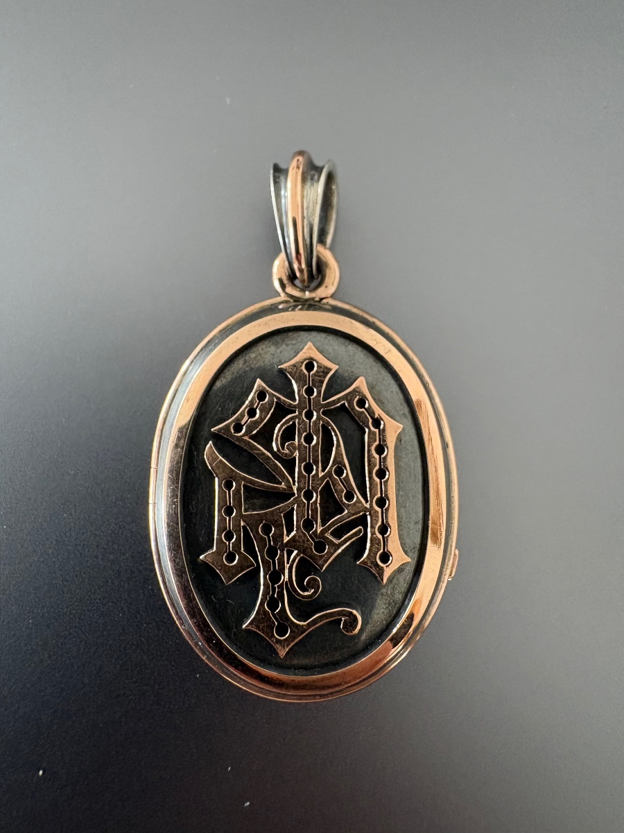 XIX siècle. Pendentif médaillon ovale ouvrant, en or et argent.-photo-7