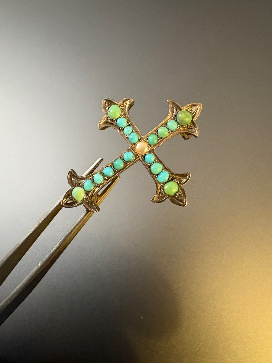 Ancienne broche en argent 800/1000, turquoises et perle fine.