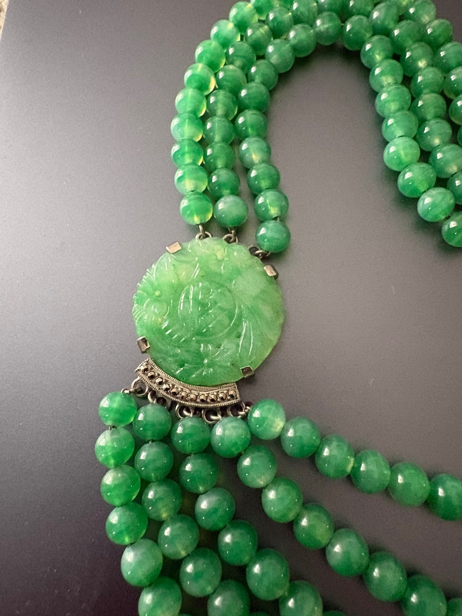 Collier style Art Déco en métal et verre jade de Pékin.-photo-2