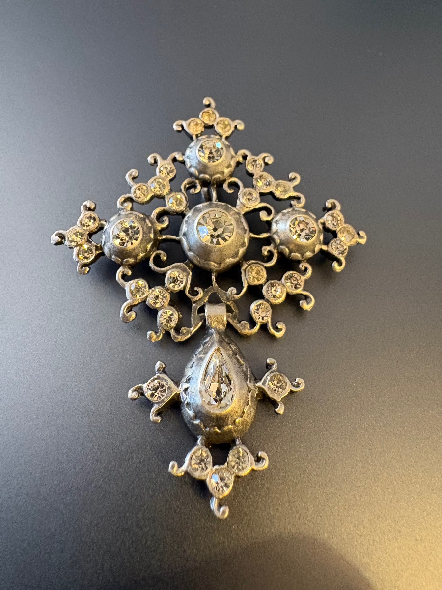 19th Century: Antique Saint-lo Cross (norman Cross) Made Of 800/1000 Silver And Adorned With Gemstones.