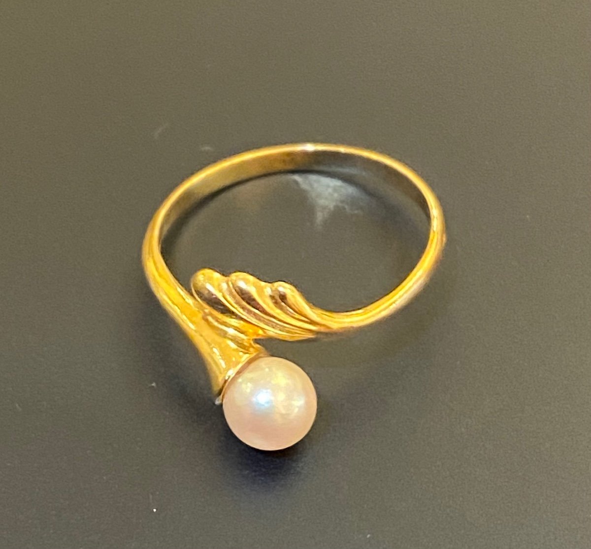 Yellow Gold And Cultured Pearl Ring