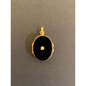 Ancien Pendentif Porre  Souvenir En Or Et Onyx