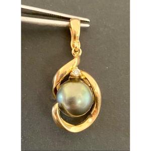 Gold Pendant, Tahitian Pearl And Diamond
