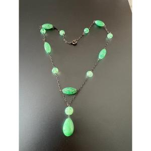 1920–1930: Art Deco-style Lavallière Necklace Made Of Silver-plated Metal And Bohemian Glass