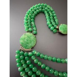 Collier style Art Déco en métal et verre jade de Pékin.