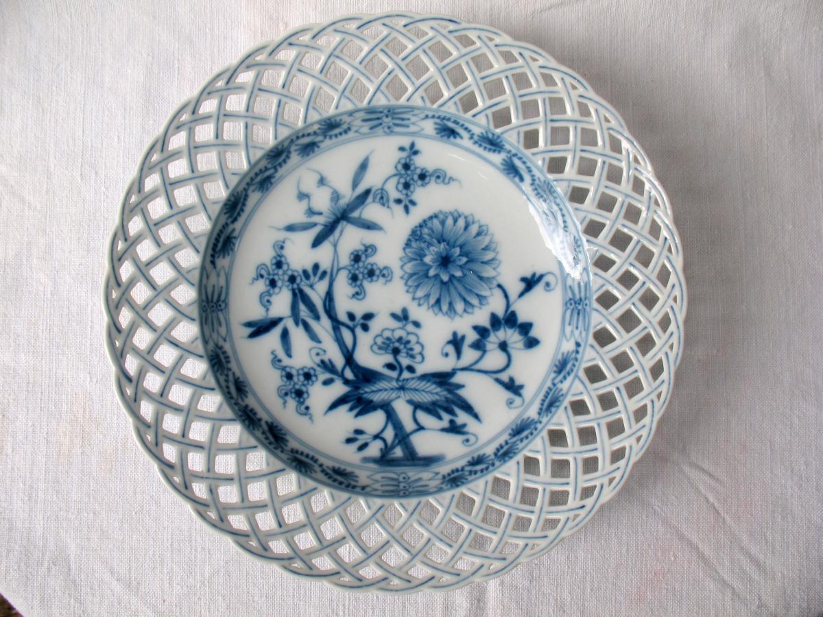 Plate Ajourée From Eighteenth Century Porcelain Berlin. China Scenery.