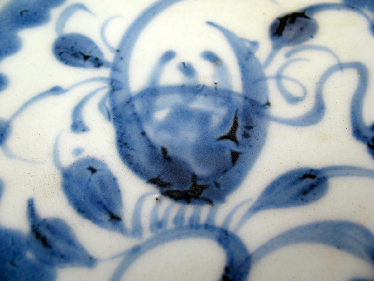 Petit plat en porcelaine blanc bleu. Dynastie Lê, Vietnam XVI - XVIIème-photo-4