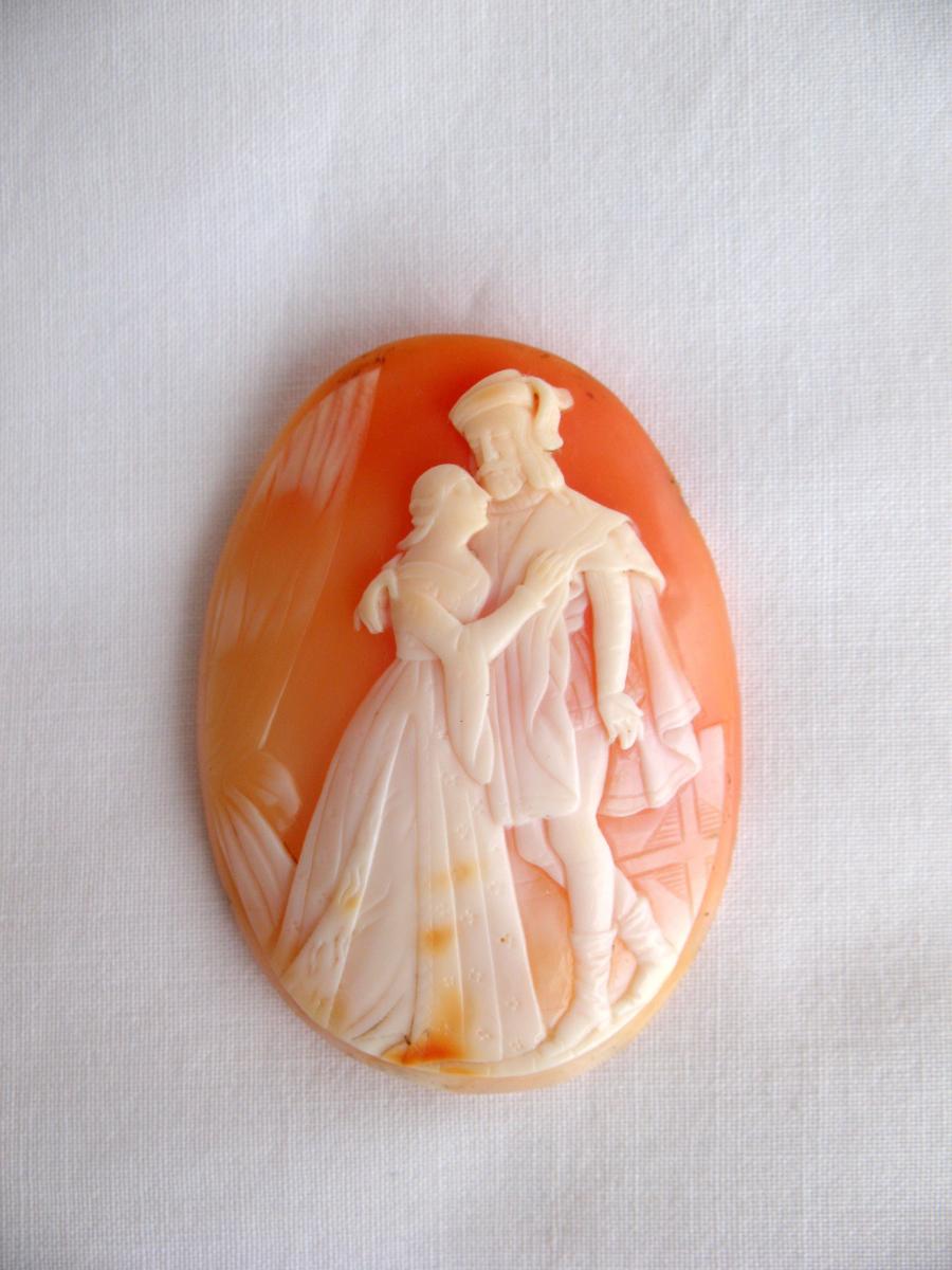 Large Cameo On Seashell Representing A Romantic Scene Of The Renaissance. Late Nineteenth-photo-2