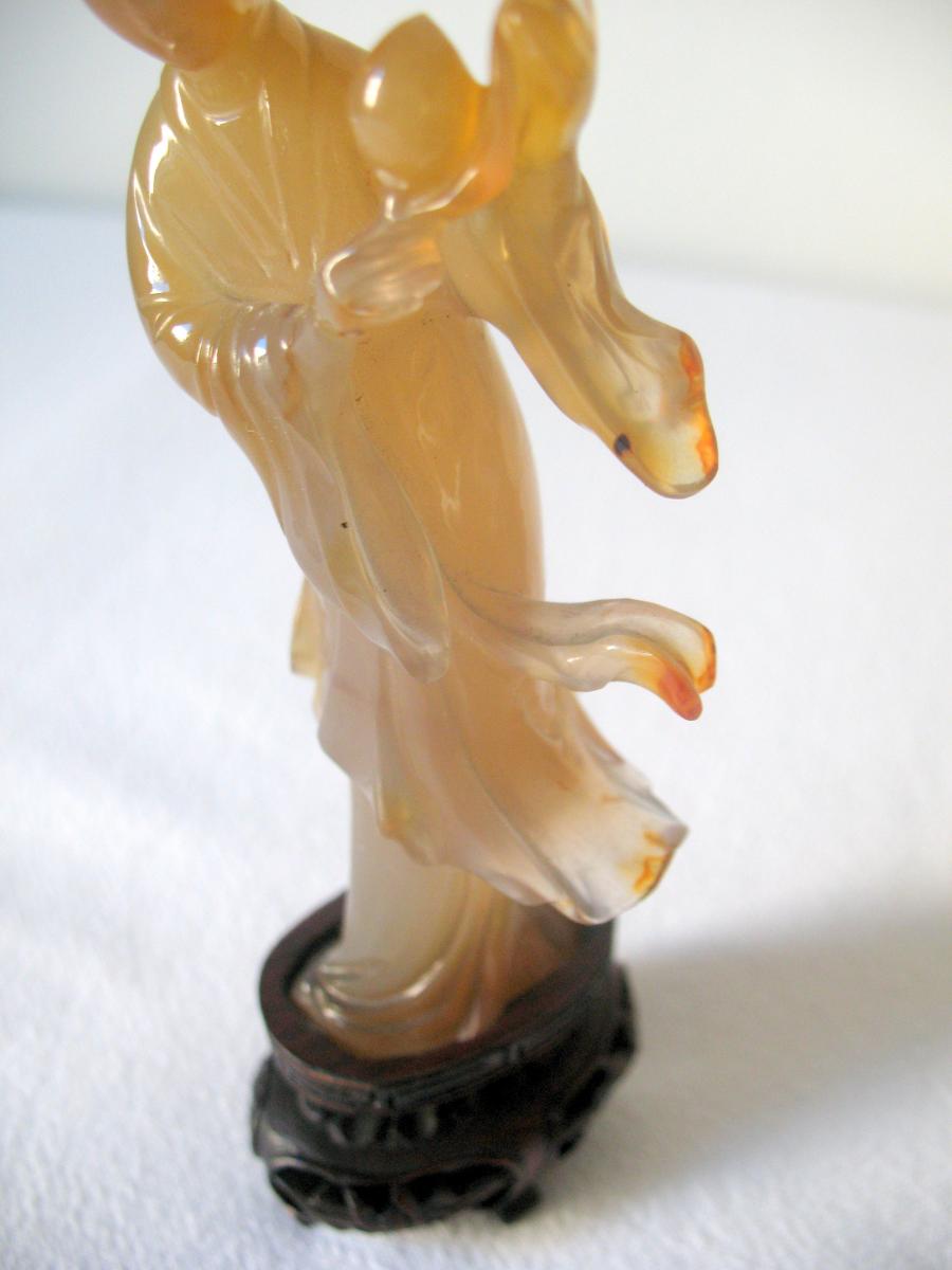 Carnelian Agate Sculpture From A Guanyin To The Lotus Flower. China, Late Nineteenth-photo-5