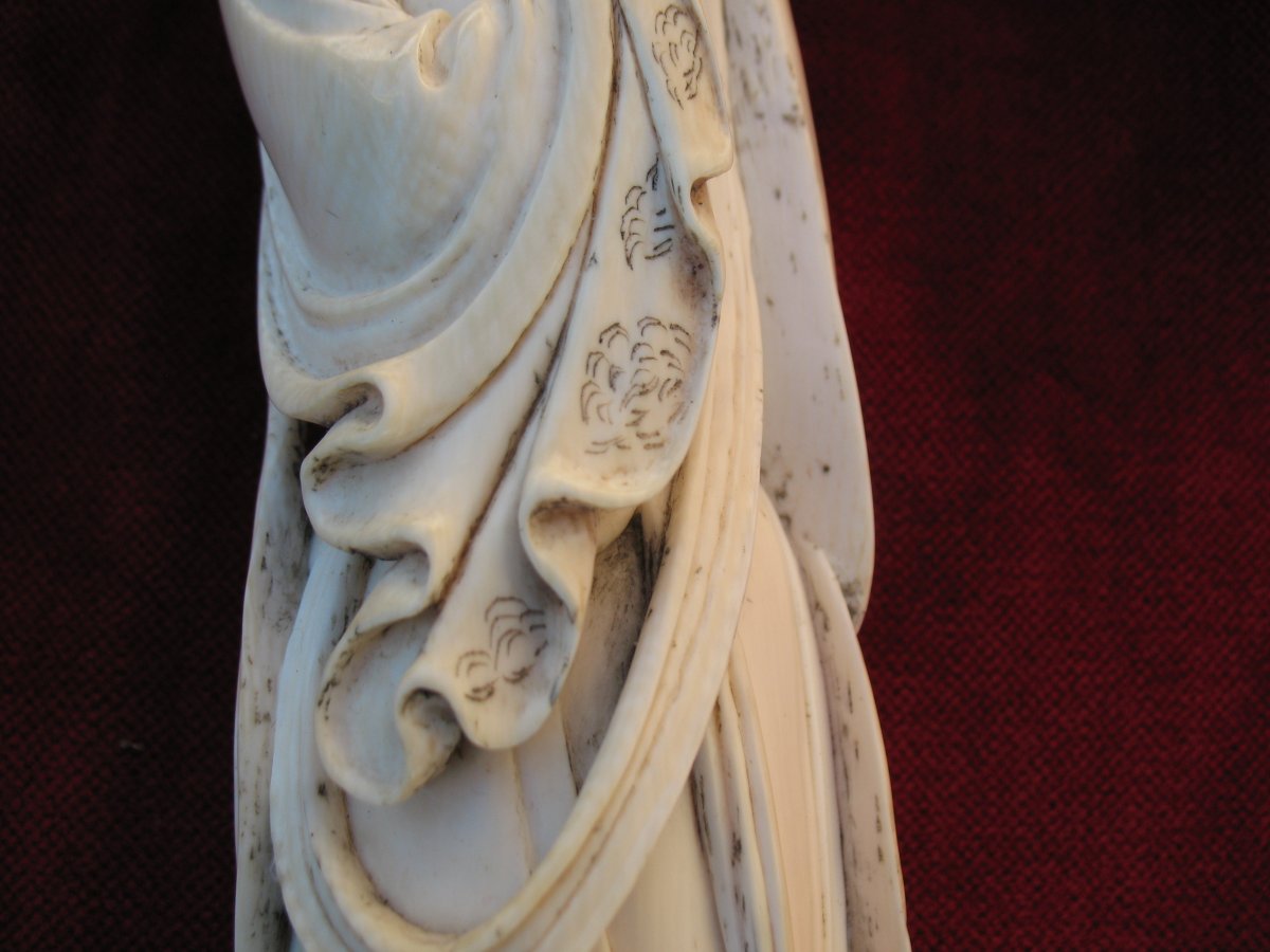 Guanyin ..statuette Chinese Woman In Ivory .... China-photo-3