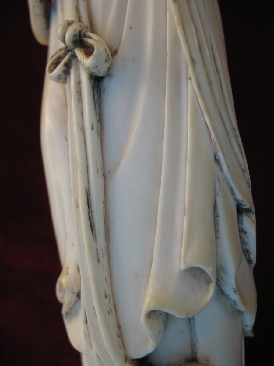 Guanyin ..statuette Chinese Woman In Ivory .... China-photo-5