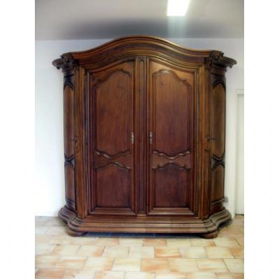 Walnut Wardrobe Guns And Orme, Transition Louis XIV Louis XV. XVIII Bordeaux