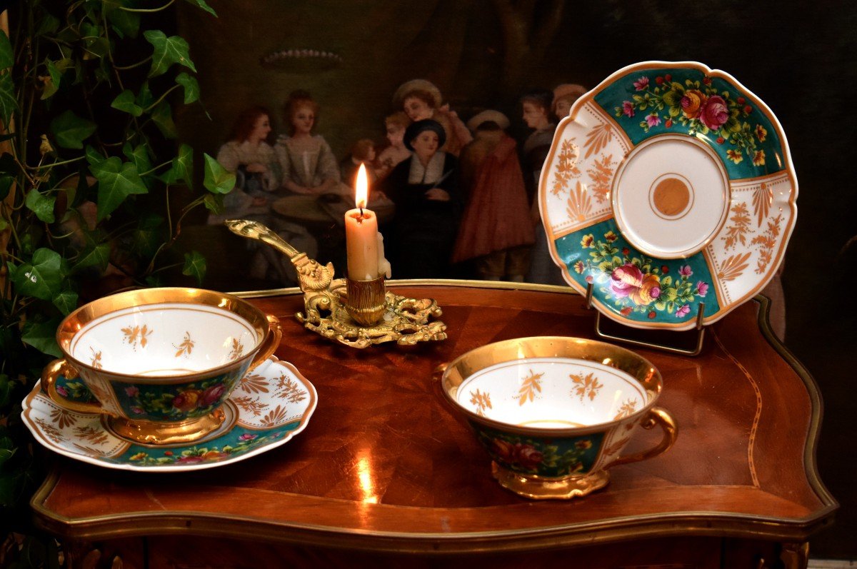 Paire De grandes Tasses En  Porcelaine De Limoges pour Bouillon , Chocolat Etc... Entièrement Peint Main , décor floral