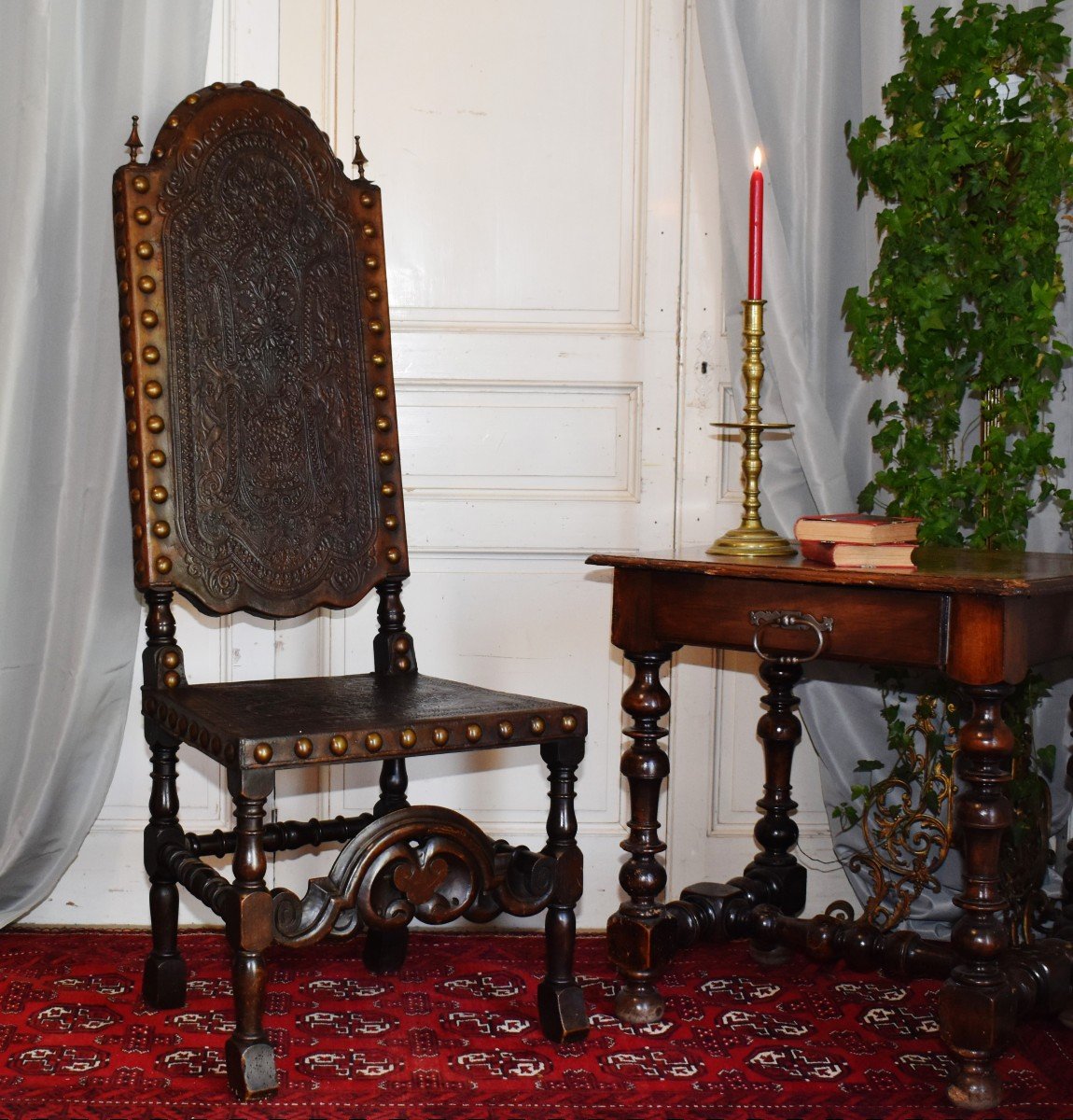 Chaise à Haut Dossier (  146 cm ! ) . De Style  Renaissance Espagnole  du XIXe siècle , Cuir De Cordoue .