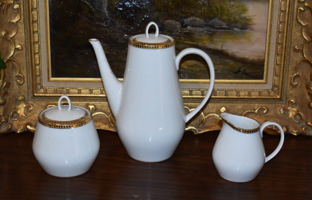 Coffee Or Tea Service In White Limoges Porcelain, Net And Frieze Decor In Fine Gold.-photo-2