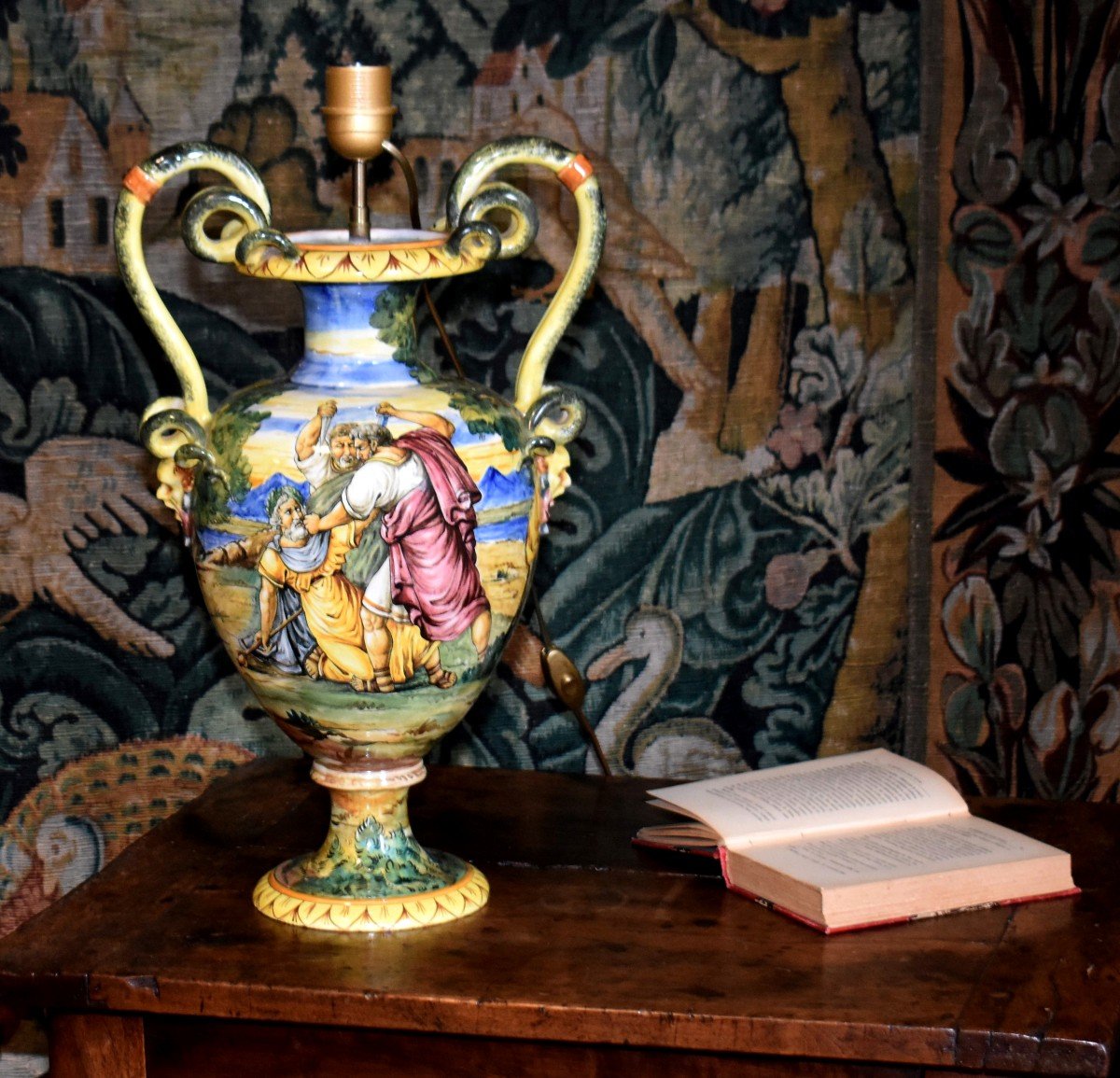 Grande Lampe En Faïence Italienne, Majolique Dans Le Goût d'Urbino, Décor à l'Antique, fin XIXème, Italie du Sud.-photo-3