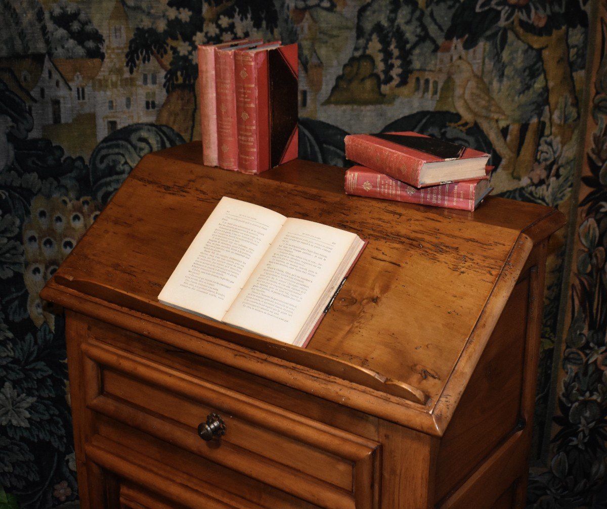 Meuble Oratoire De Style Louis XIII ,  Pupitre - écritoire , Prie-Dieu  En Noyer Massif. meuble d'appoint.-photo-3