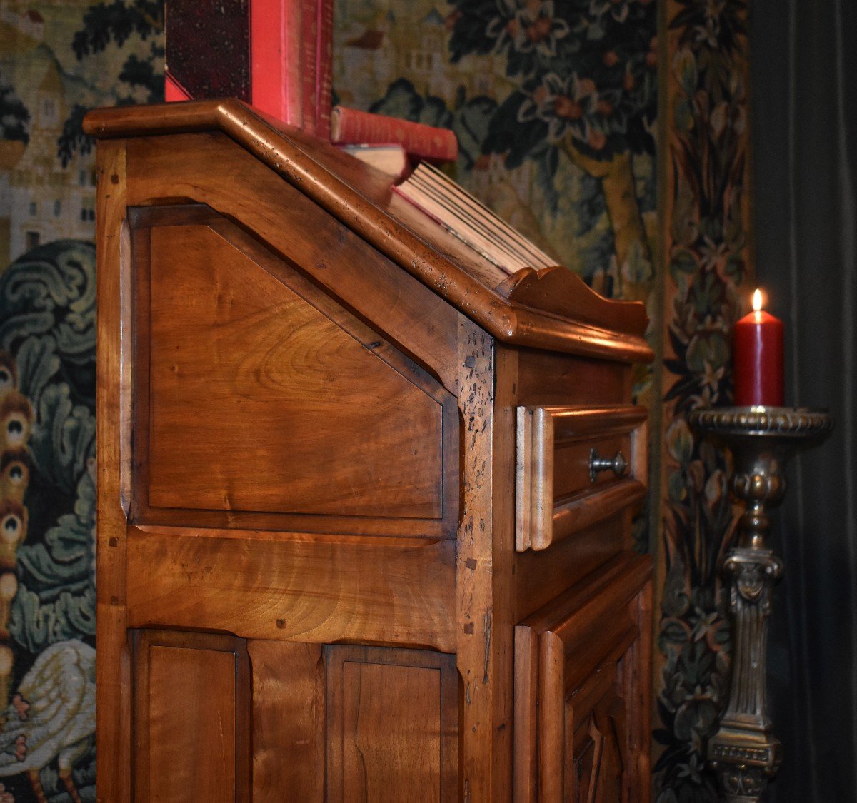 Meuble Oratoire De Style Louis XIII ,  Pupitre - écritoire , Prie-Dieu  En Noyer Massif. meuble d'appoint.-photo-4