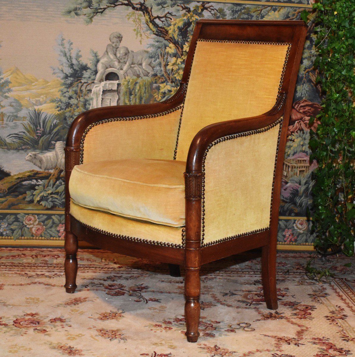 Berg&egrave;re Empire En Acajou  , Pieds Jacob,  D&eacute;cor  De Palmettes Et Chapiteaux Palmiformes. grand fauteuil -photo-2
