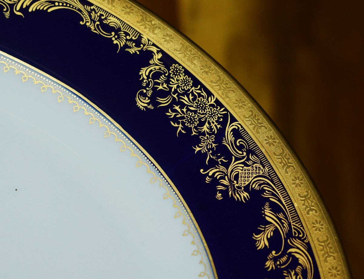 Haviland, Porcelaine  Limoges , Paire De Grands Plats Modèle Pompadour , Bleu De Four Et Double Incrustation or-photo-5