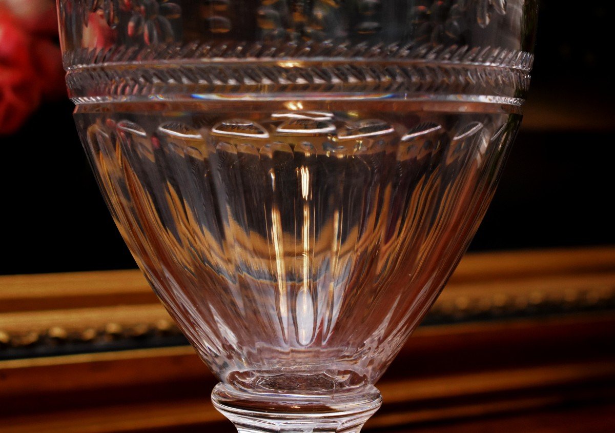 Grand Vase balustre  En Cristal De Baccarat, Taillé et ciselé  Main.-photo-5