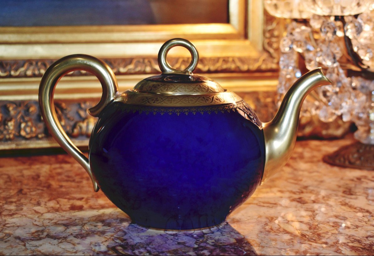 Jug, Coffee Pot Or Teapot In Limoges Porcelain In Kiln Blue And Gold Inlay.-photo-3