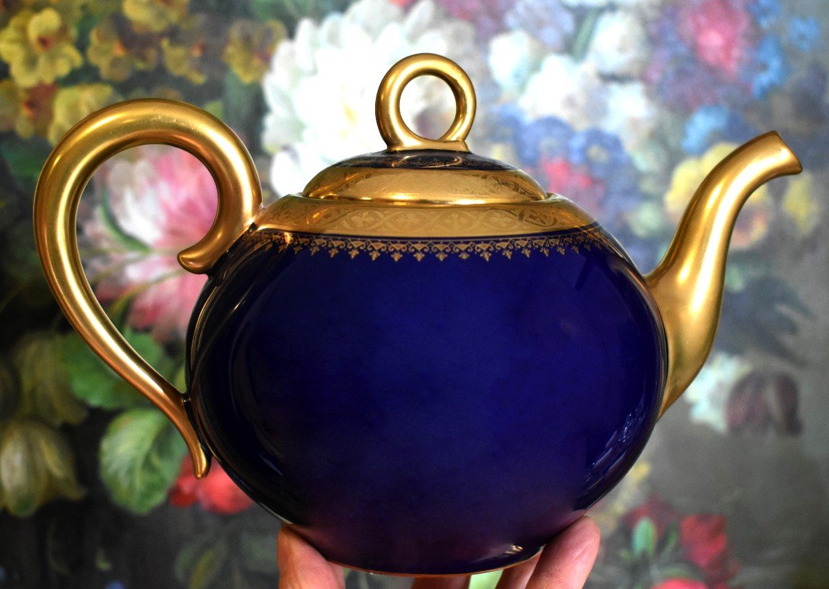 Jug, Coffee Pot Or Teapot In Limoges Porcelain In Kiln Blue And Gold Inlay.-photo-4