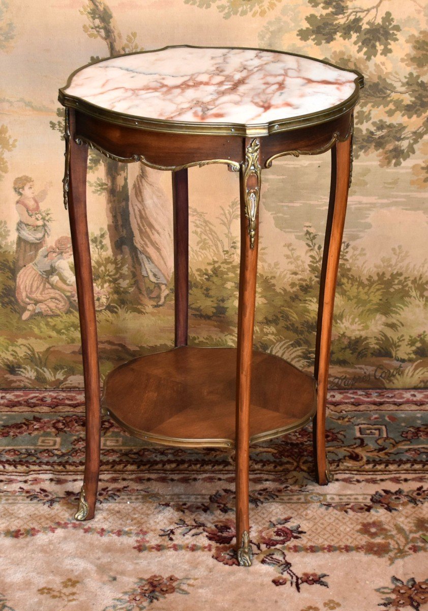 Louis XV Style Pedestal Table With Marble Top And Chiseled Bronzes, 19th Century Middle Or Side Table-photo-3