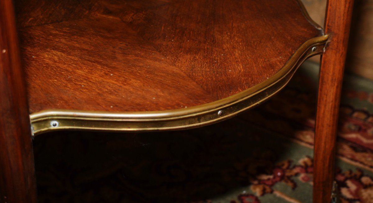 Louis XV Style Pedestal Table With Marble Top And Chiseled Bronzes, 19th Century Middle Or Side Table-photo-8