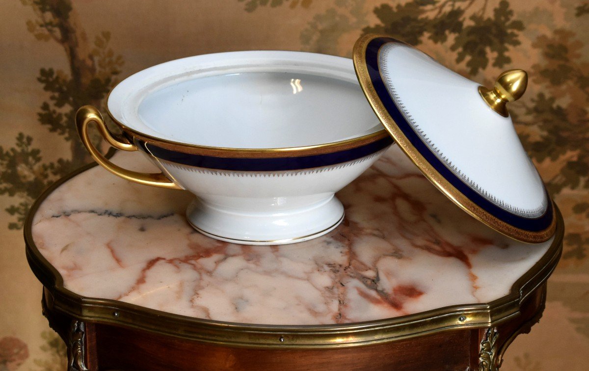 Soupière En Porcelaine De Limoges Manufacture Chastagner, Décor d'Alain Babule En Bleu De Four-photo-1