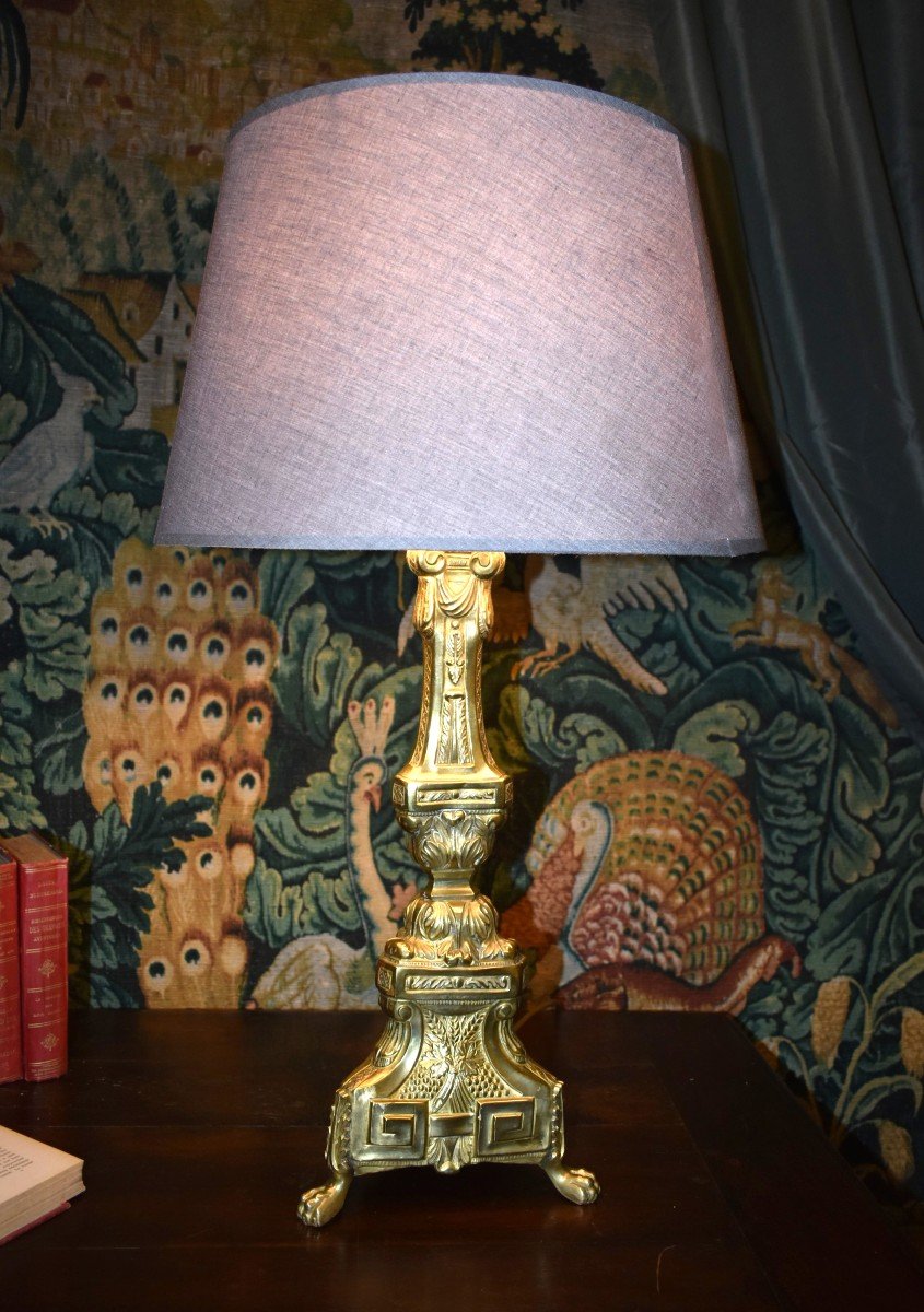 Candlestick In Embossed And Gilded Brass, Mounted As A Lamp, Base With Liturgical Decor, Lampshade -photo-3