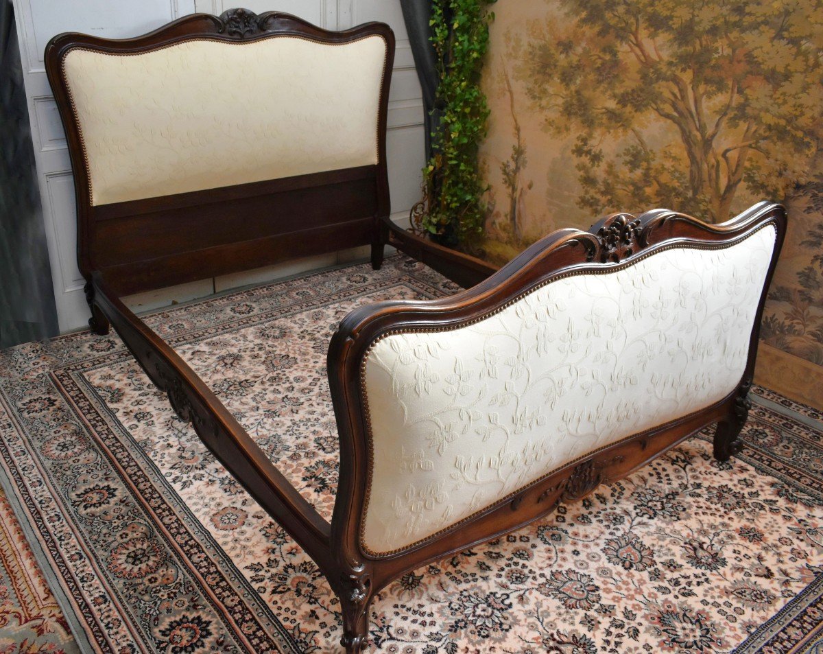 Louis XV Style Padded Bed, In Natural Wood And Redone Upholstery And Finishing Fabric-photo-2