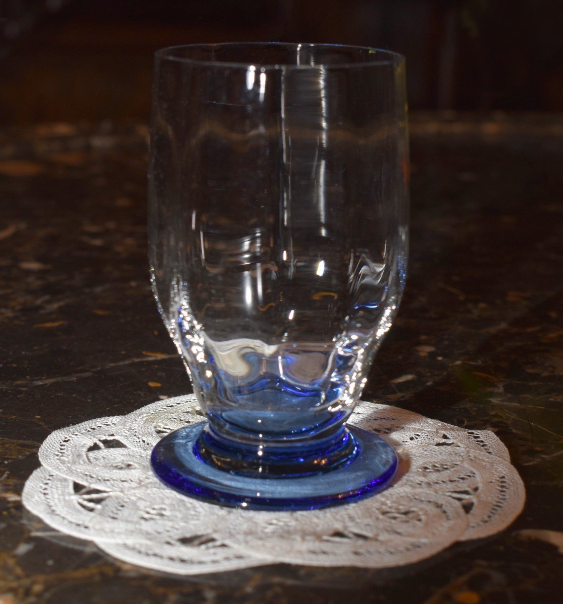 Daum Nancy , Suite De Trois Verres Côtelés Blanc Sur Pied Bleu Période Art - Déco, Vers 1930-photo-4
