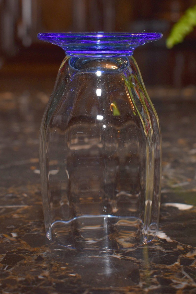 Daum Nancy , Suite De Trois Verres Côtelés Blanc Sur Pied Bleu Période Art - Déco, Vers 1930-photo-1