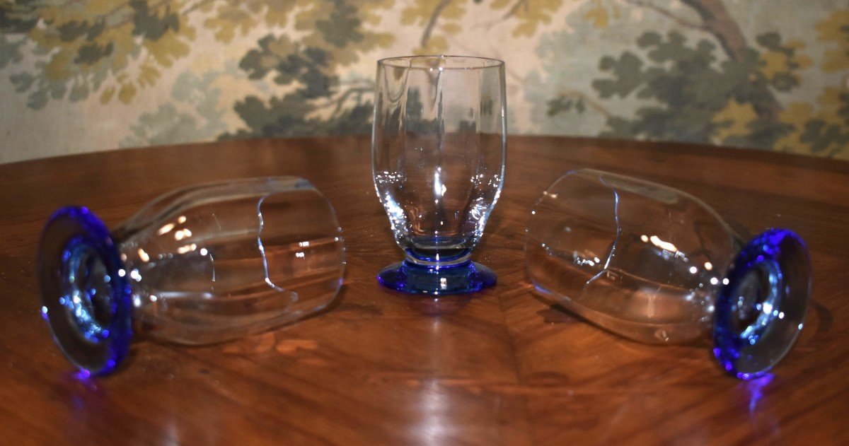 Daum Nancy , Suite De Trois Verres Côtelés Blanc Sur Pied Bleu Période Art - Déco, Vers 1930-photo-6