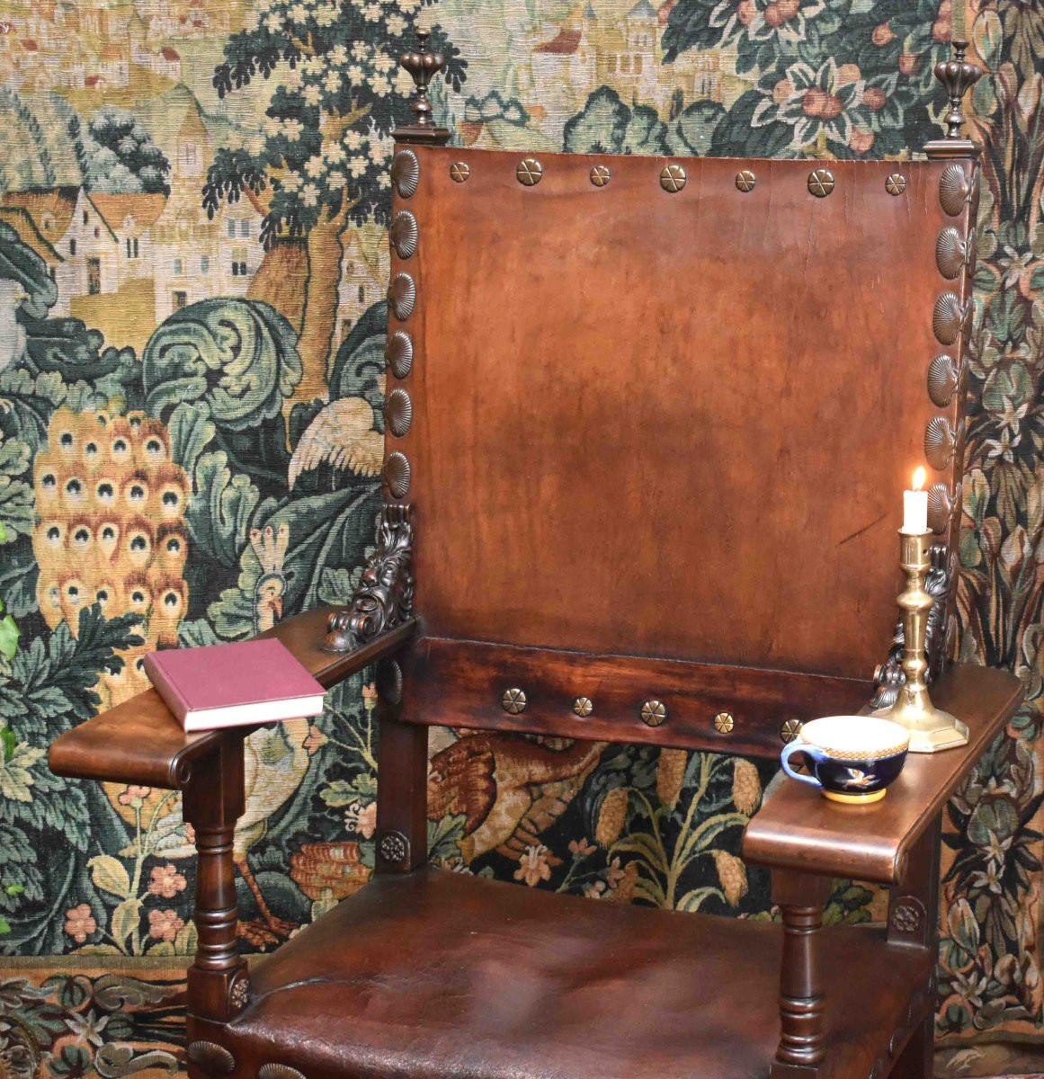 Important Fauteuil d'Apparat De Style  Renaissance Louis XIII , Assise Et Dossier Cuir , XIXe  -photo-3