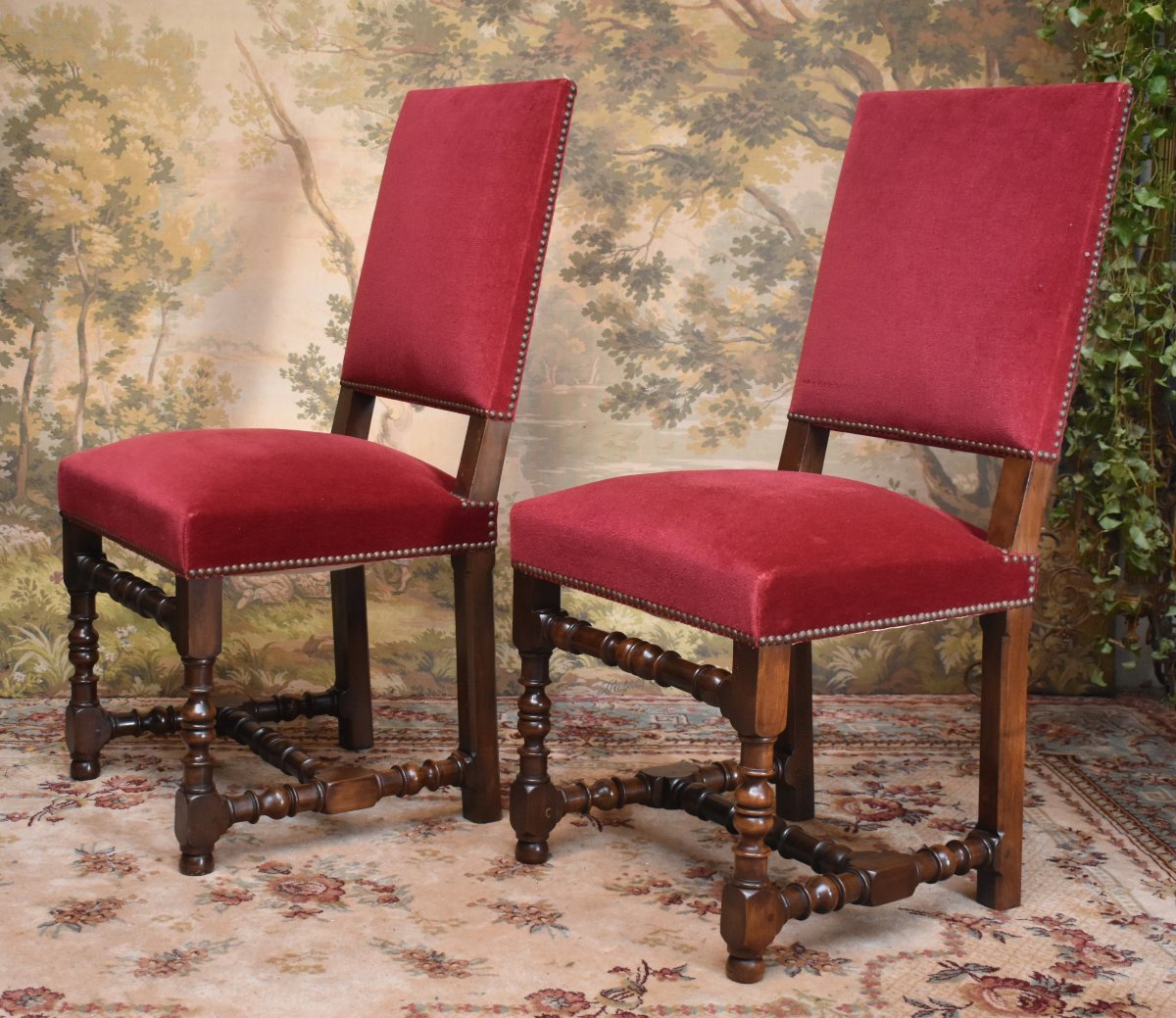 Paire De Chaises De Style Louis XIII  ,  Pieds Balustre,  Dossier Haut, Tissu En Velours Rouge-photo-4