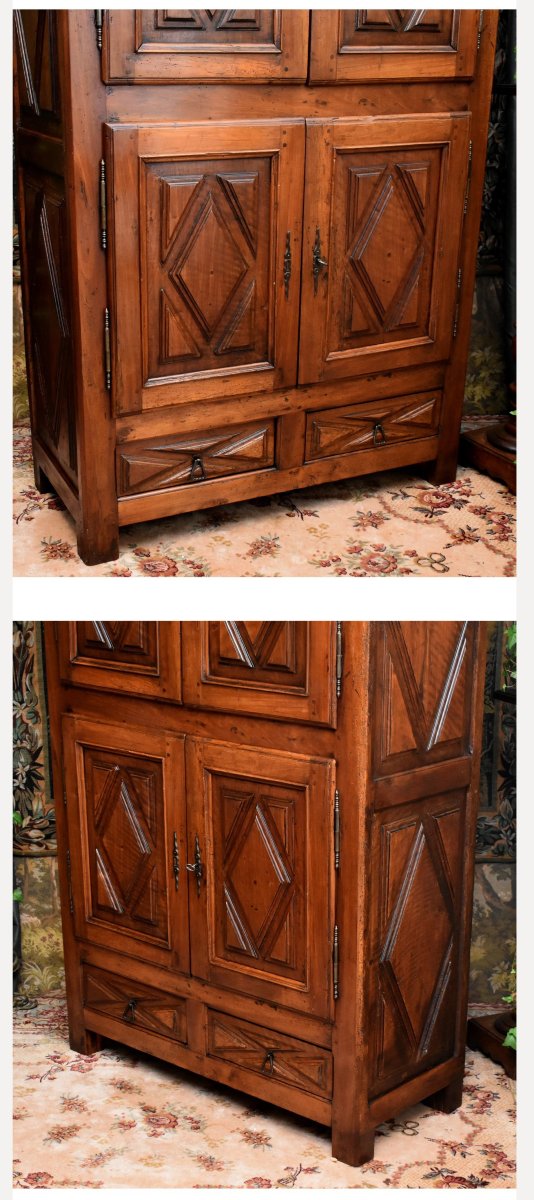 Petite Armoire Louis XIII  à 4 Portes En Noyer, Buffet à Quatre Vantaux , Pointes De Diamants  -photo-3