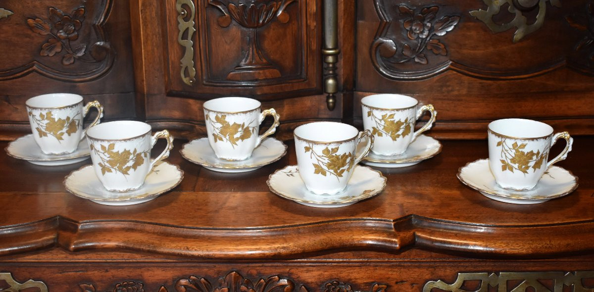 Service à Café En Porcelaine De Limoges , Décor peint main à la Pâte d'Or et  Or Fin ,         -photo-5