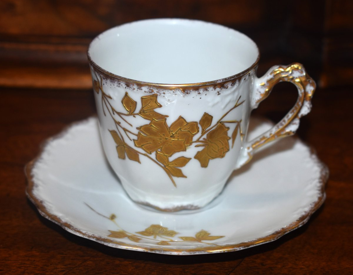 Service à Café En Porcelaine De Limoges , Décor peint main à la Pâte d'Or et  Or Fin ,         -photo-6