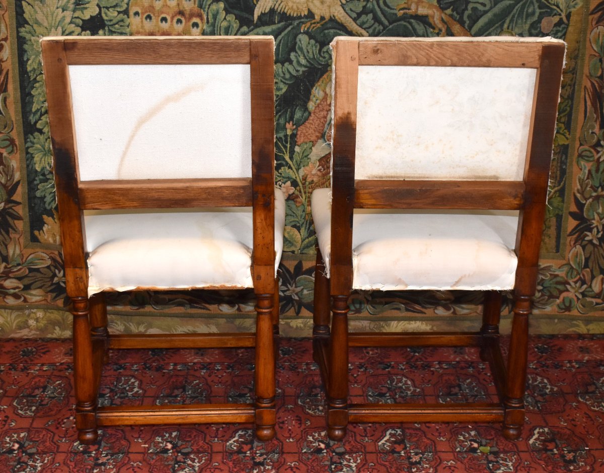 Suite de 6 chaises  à dos de style néo Renaissance - Louis XIII  garniture refaite en blanc -photo-2