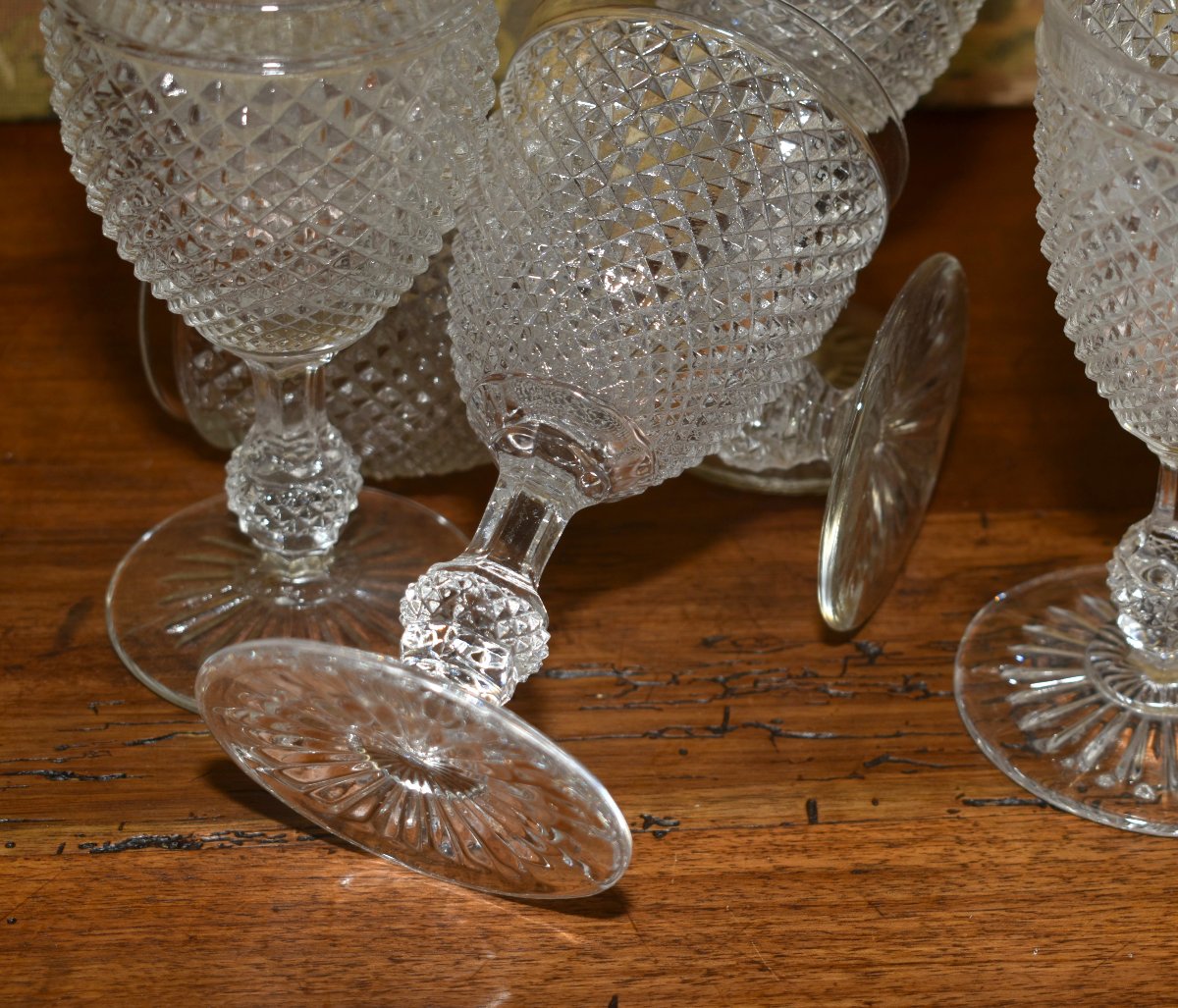 Baccarat Crystal Set Of 16 Wine And Water Glasses, Beveled Diamond Tips, Gondola Shape-photo-3